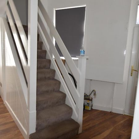 Come On In Lucas Street Newport Train Station Sleep Upto 8 Villa Exteriör bild