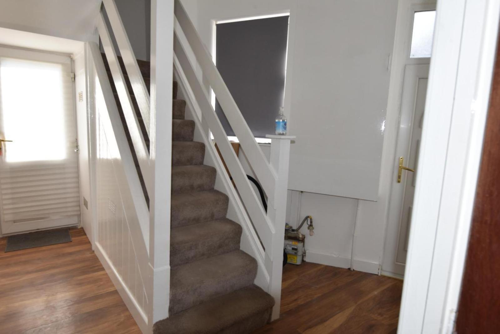 Come On In Lucas Street Newport Train Station Sleep Upto 8 Villa Exteriör bild